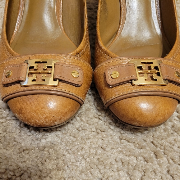 Tory Burch Leather Wedge Heels (FAIR CONDITION!) - Picture 3 of 12